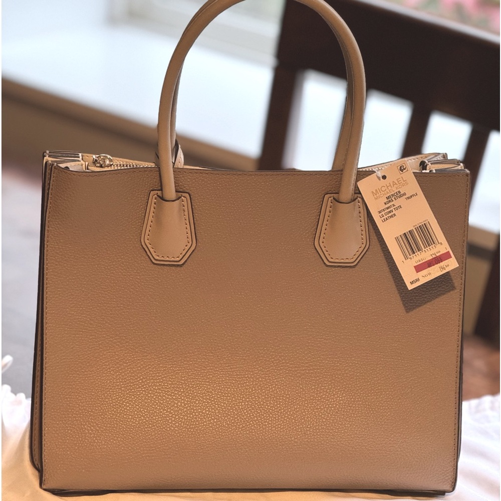 NEW Michael Kors Mercer Large Leather Accordion Tote Bag